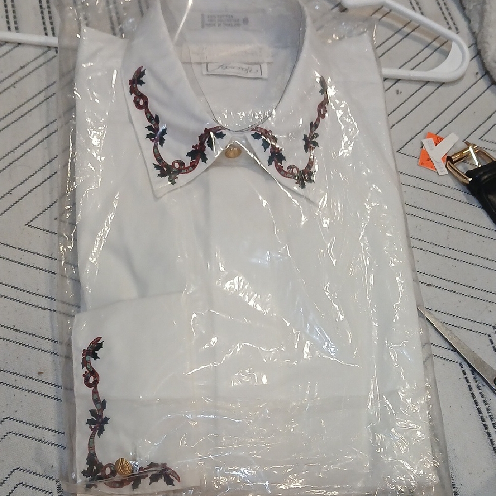 Foxcroft White Dress Shirt with Ornate Embroidery
